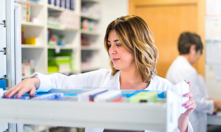 Pharmacie bien implantée à céder à Belfort 1