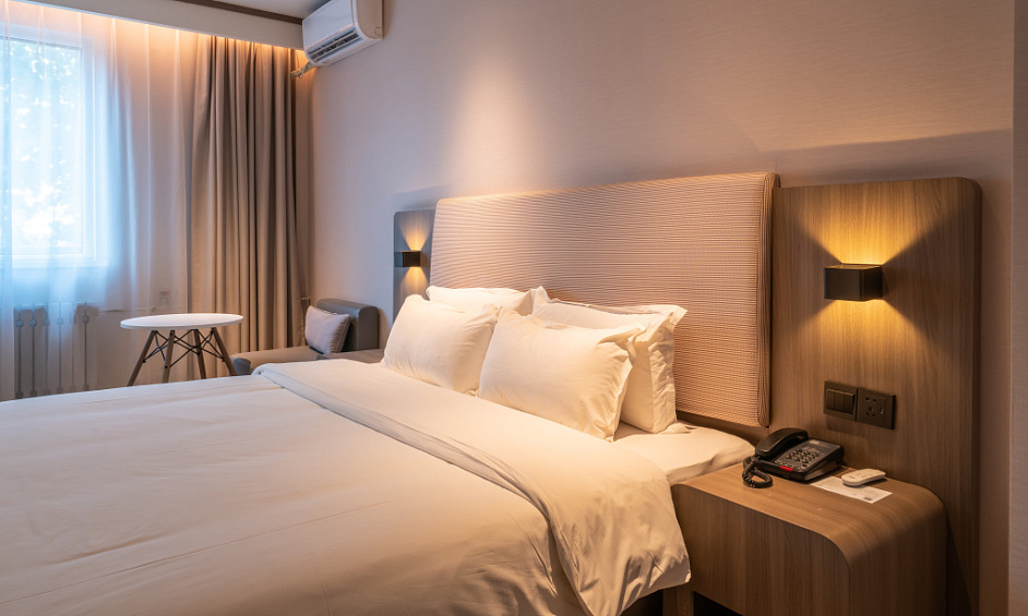 Vente hôtel murs et FDC en région Parisienne 1