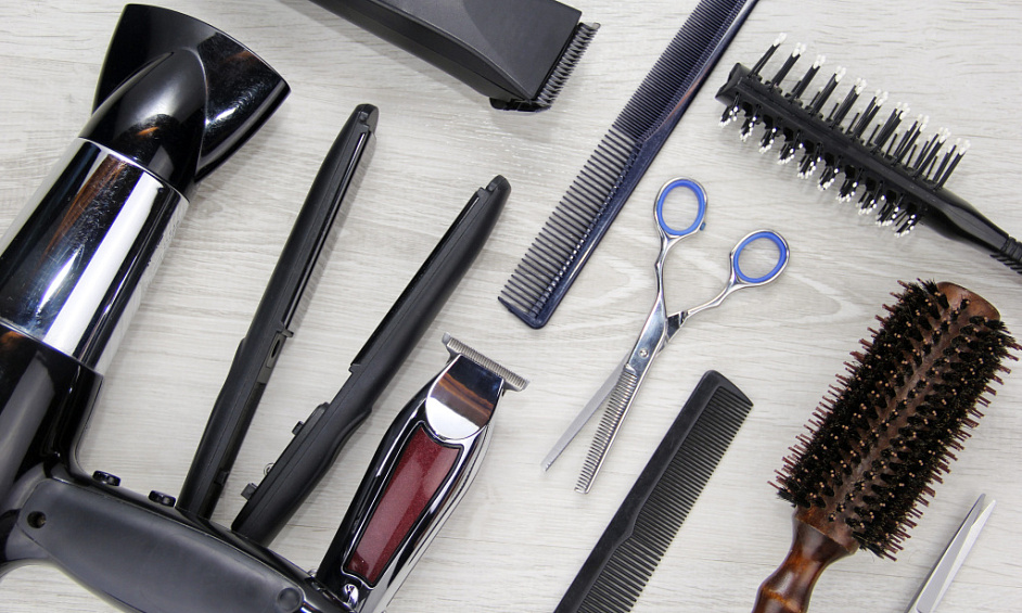À vendre Salon de coiffure sur la Côte d’Émeraude 1