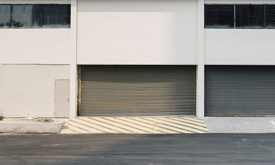 A vendre garage à Chambéry zone commerciale n°1 1