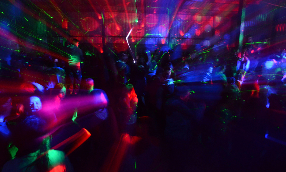 Vente club bar de nuit licence 4 à Paris 75011 1