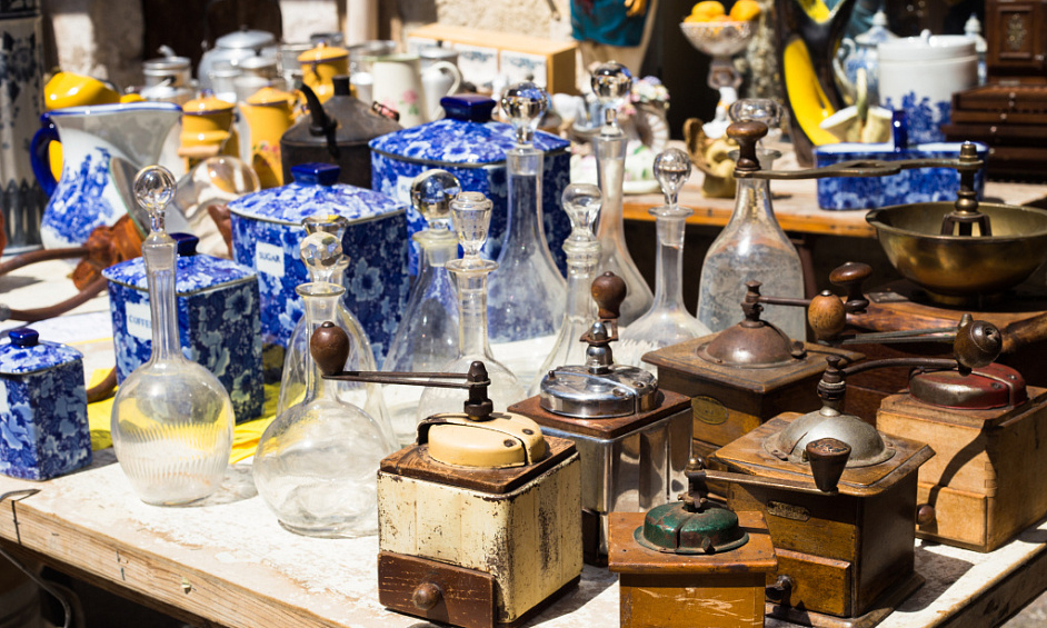 AV boutique antiquaire et brocante à Villeurbanne 1
