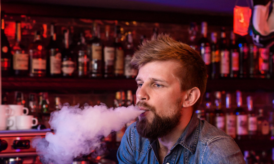 A vendre bar tabac loto PMU terrasse à Marseille 1