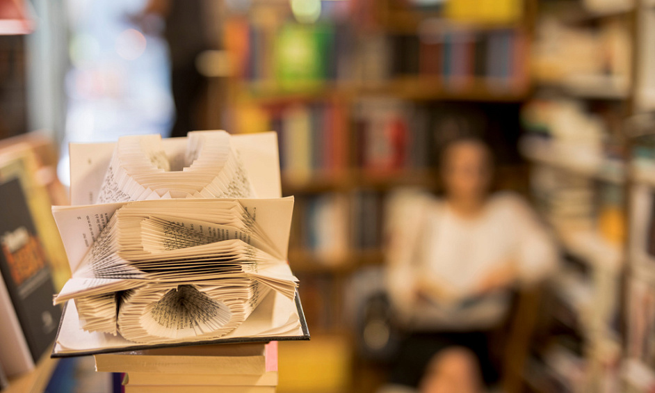 Vente librairie papeterie presse à Paris 75015 1