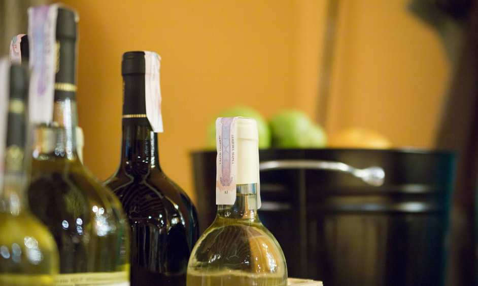 Vente fonds de commerce bar à vin à Clermont Fd 1