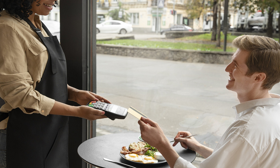 Vente restaurant de 107m² à Annecy fort passage 1