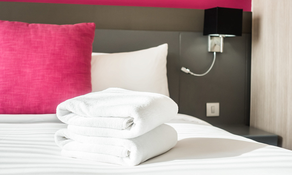 Vente murs et fonds hôtel bureau proche de Troyes 1