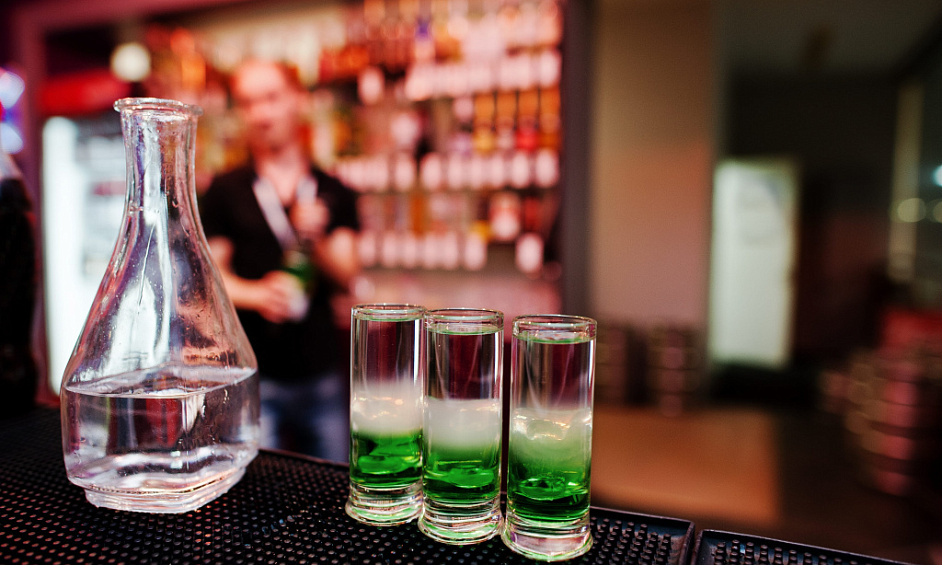 Vend bar brasserie d'angle Miromesnil 75008 1