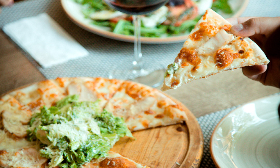 Vente petite restauration de pizzas terrasse Paris 1