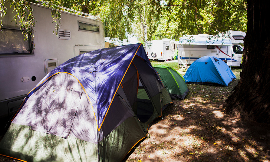 AV camping *** 5ha près de Vichy emplacement idéal 1