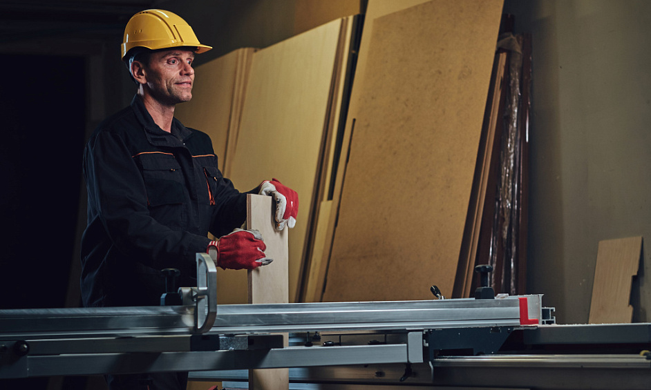 AV entreprise menuiserie ALU PVC BOIS à Lunel 1